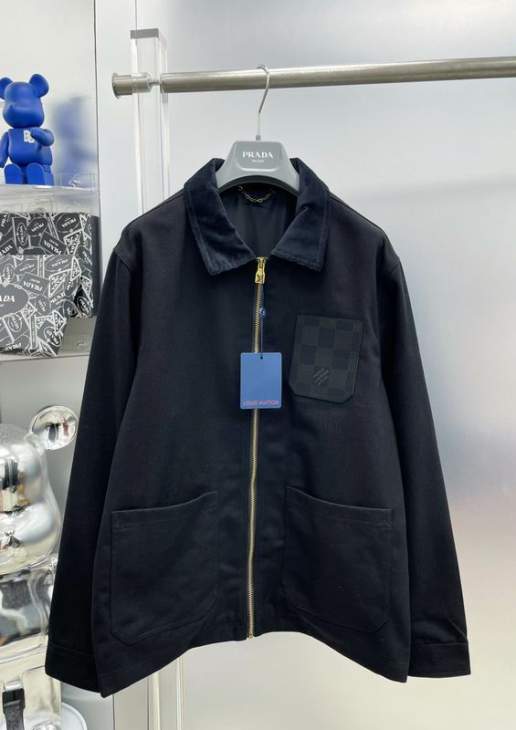 Picture of Louis Vuitton Jackets _SKULVM-3XLxetr7131866